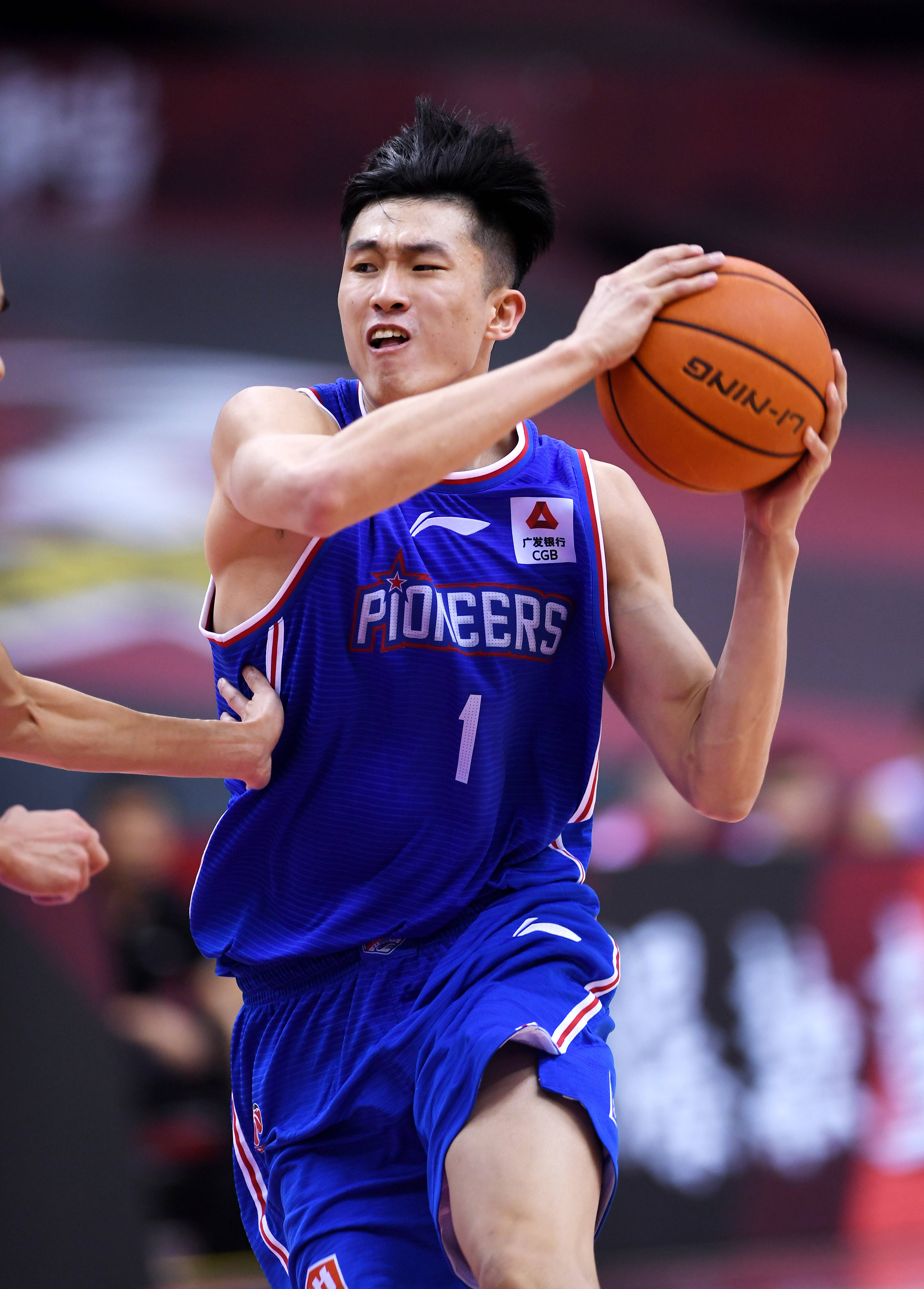 两位球员若 两位球员若